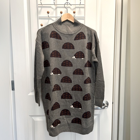 Women’s Grey Tunic Swearer with Turtle Print - Picture 5 of 5
